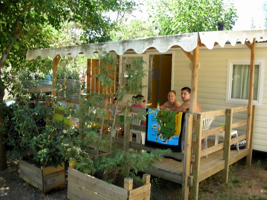 Camping Lou Cabasson Борм-ле-Мімоза Екстер'єр фото